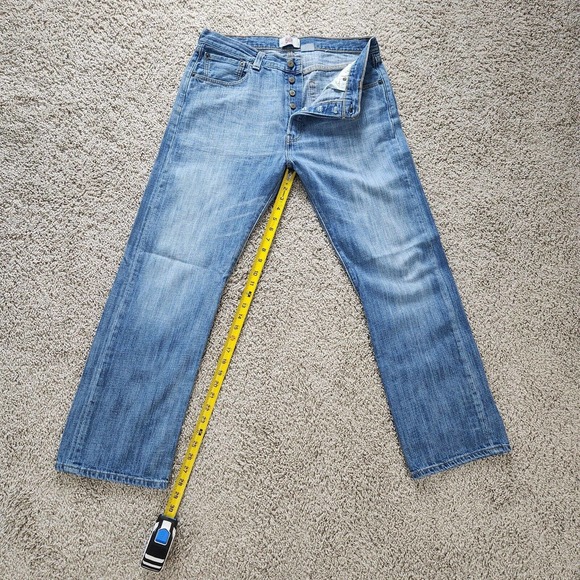 Levis 501 Original Fit Jeans Stone Wash Straight Leg Button Fly Size 34x30 Mens - Picture 9 of 12